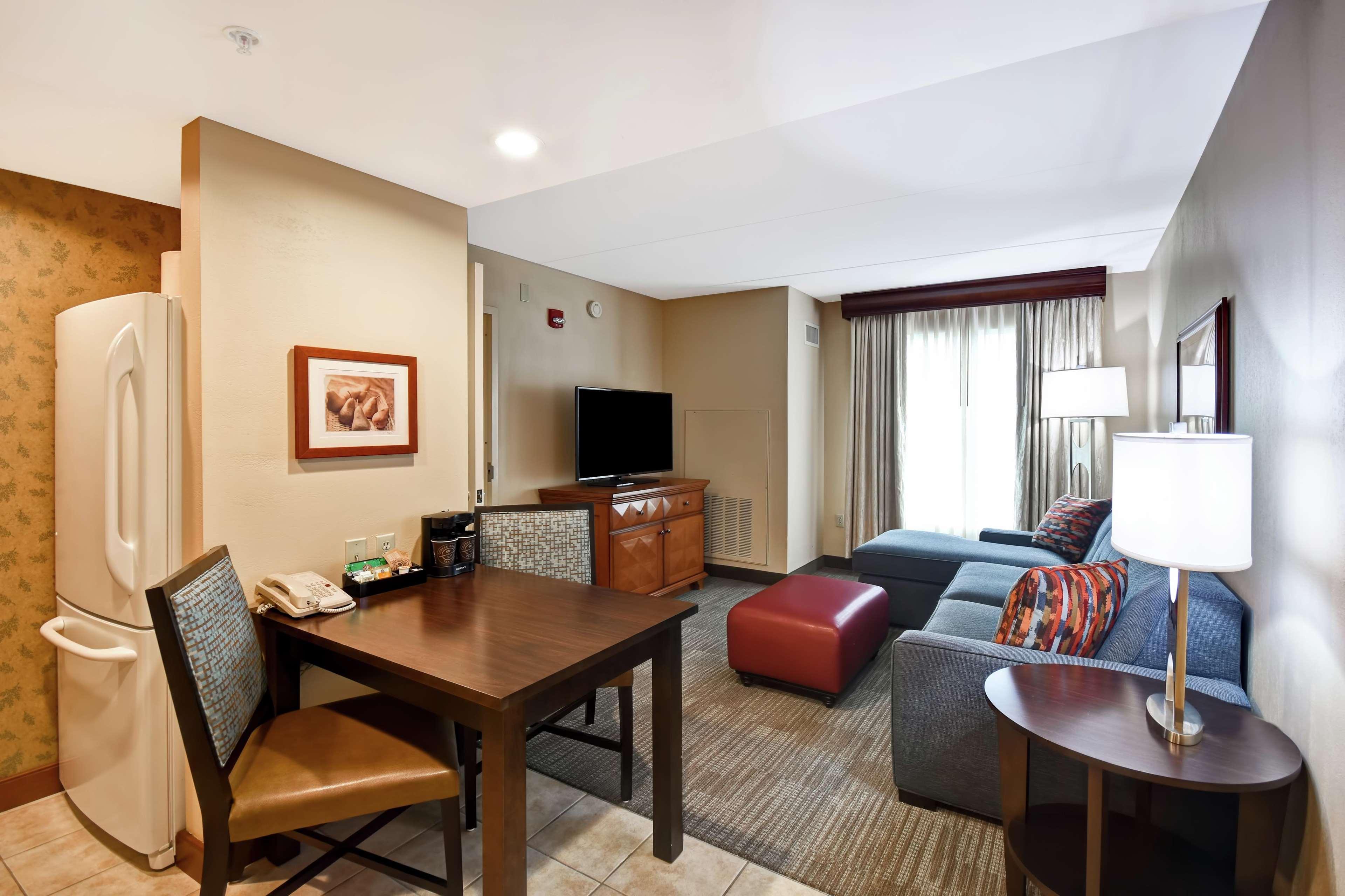 Homewood Suites By Hilton Lancaster Bagian luar foto