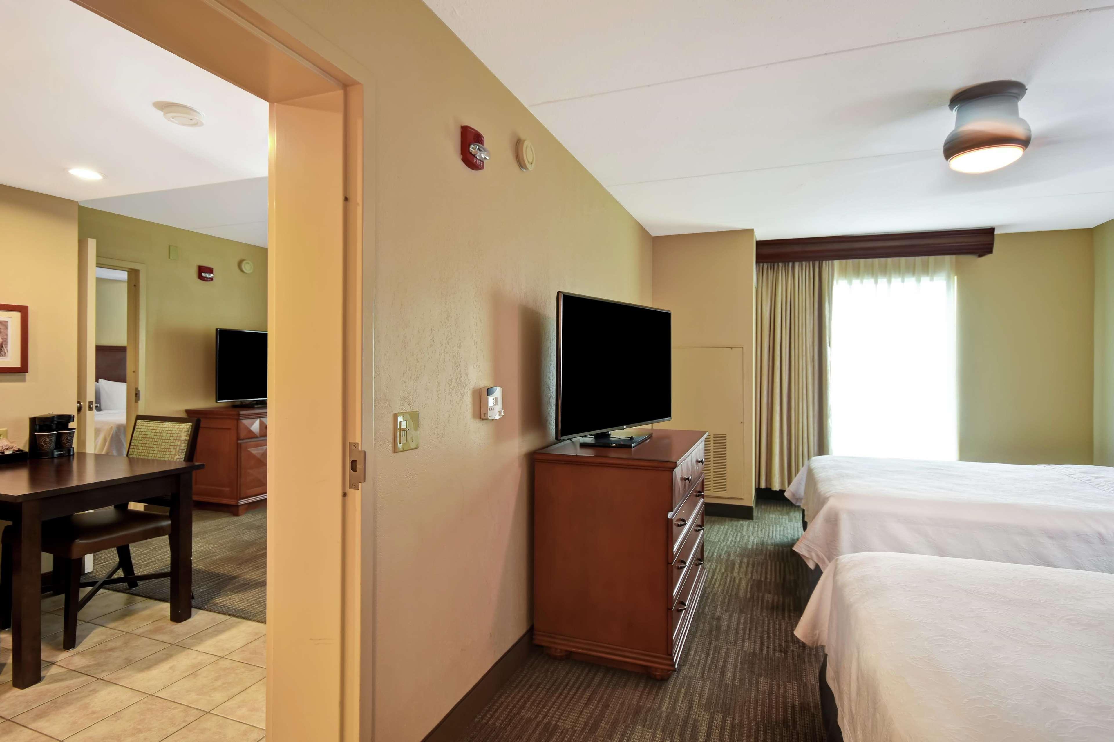 Homewood Suites By Hilton Lancaster Bagian luar foto