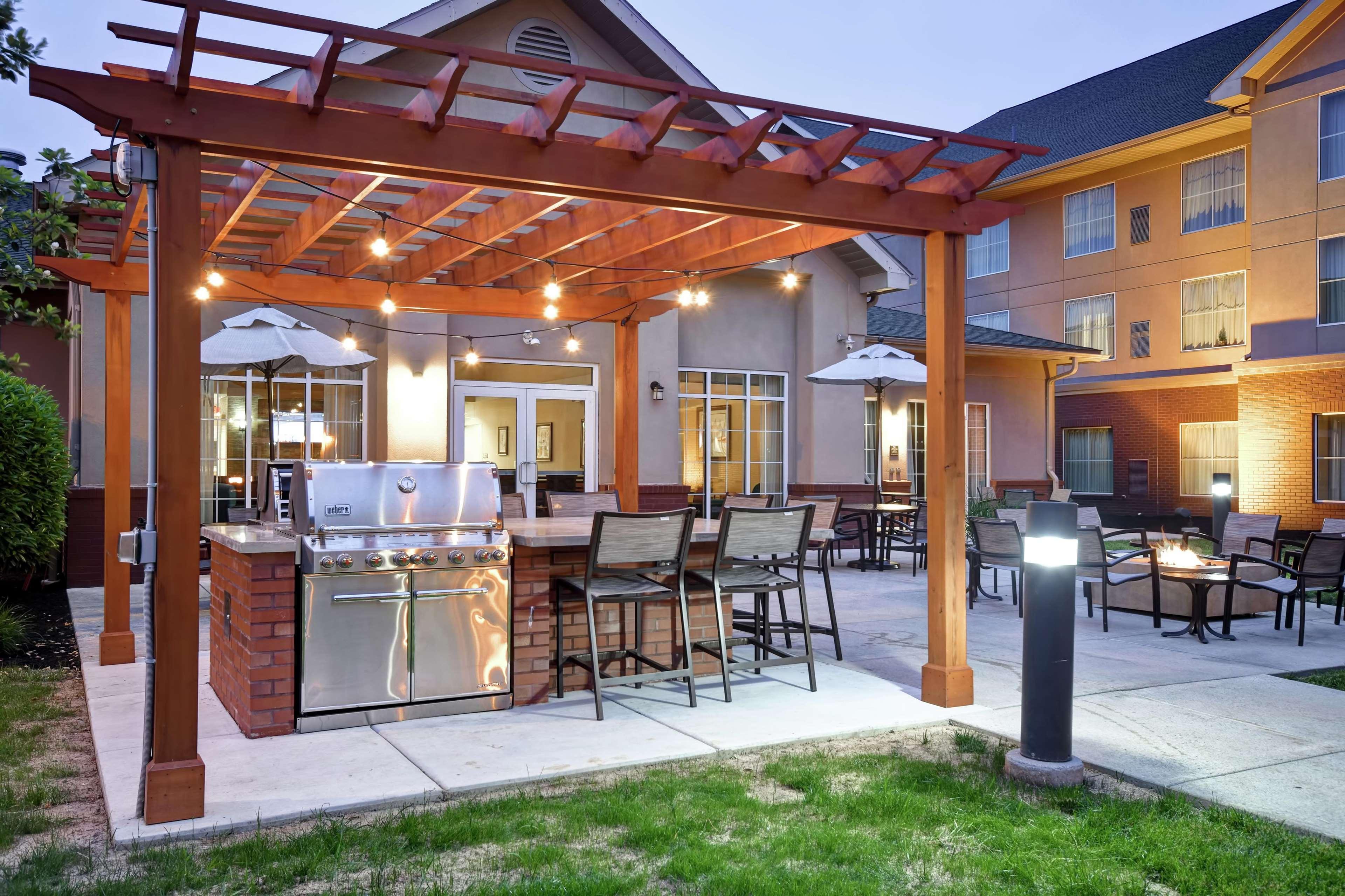 Homewood Suites By Hilton Lancaster Bagian luar foto