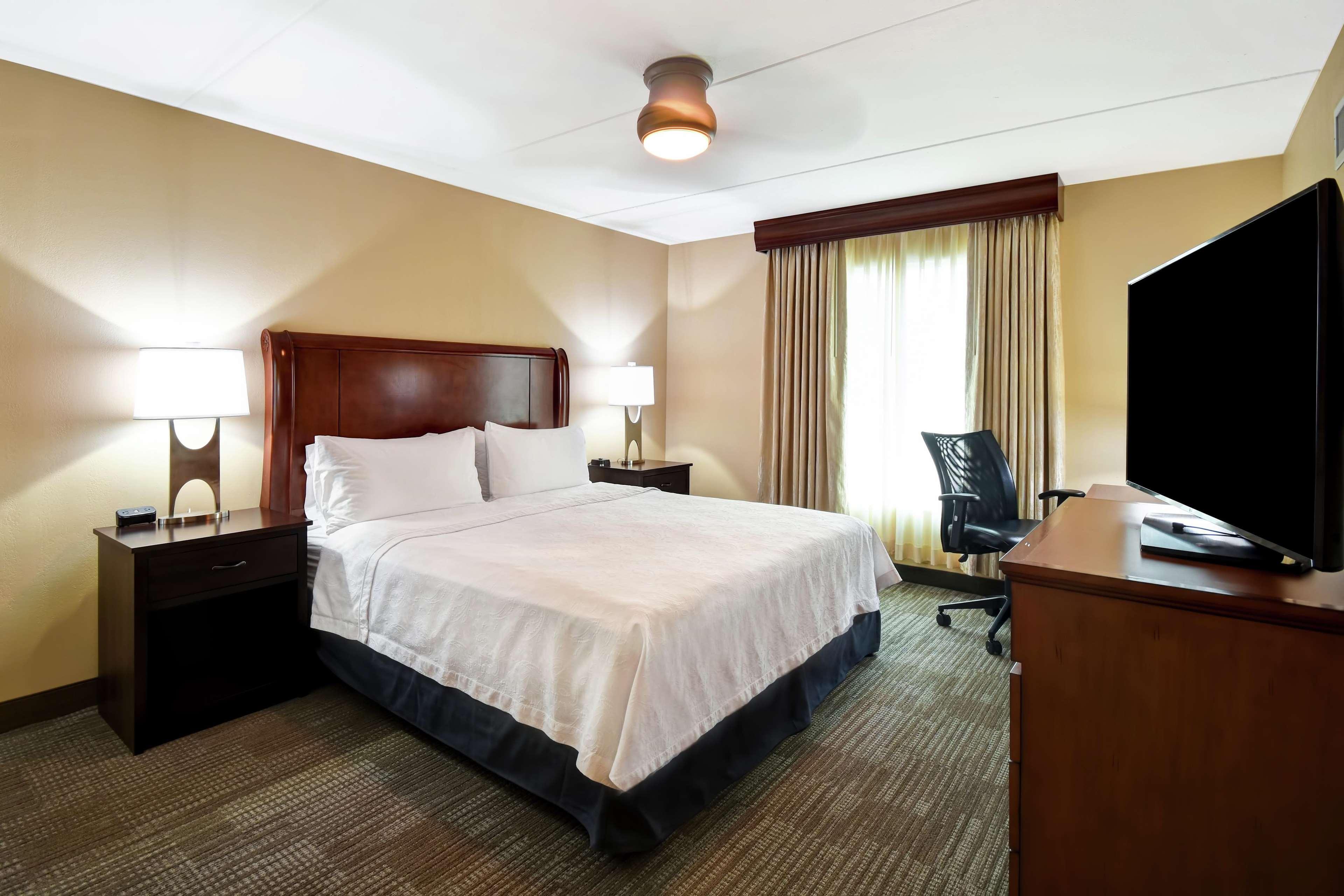 Homewood Suites By Hilton Lancaster Bagian luar foto