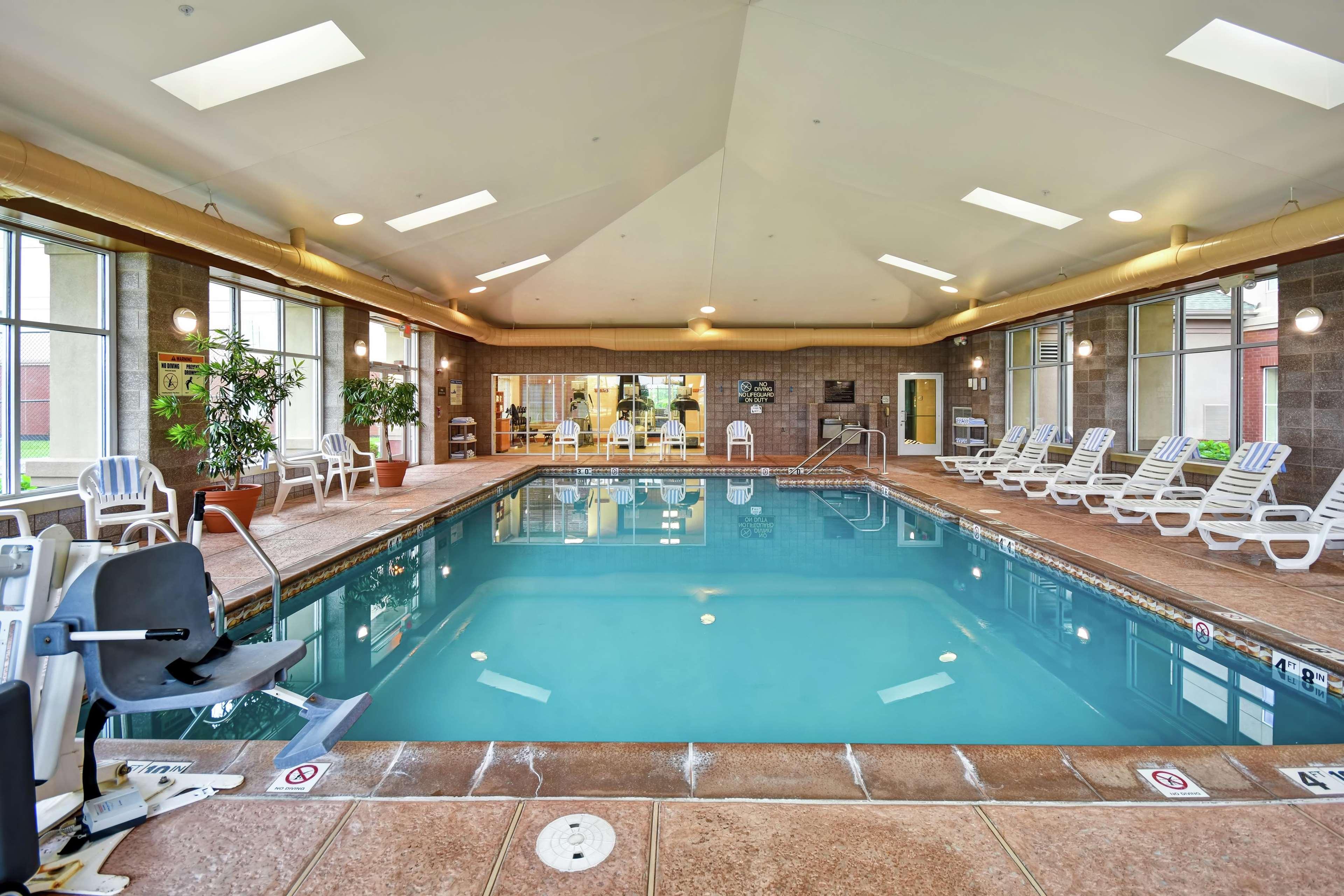 Homewood Suites By Hilton Lancaster Bagian luar foto