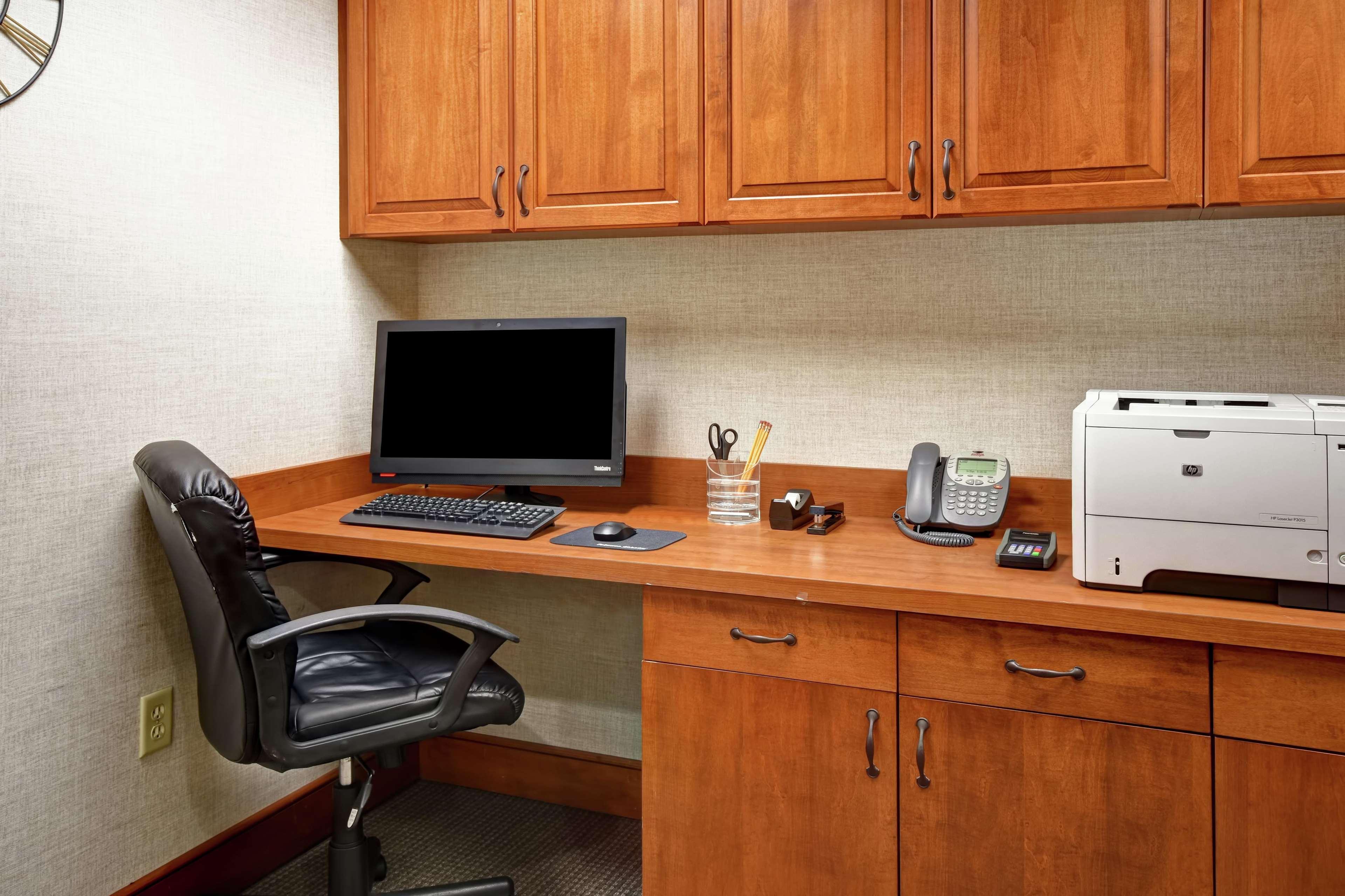 Homewood Suites By Hilton Lancaster Bagian luar foto