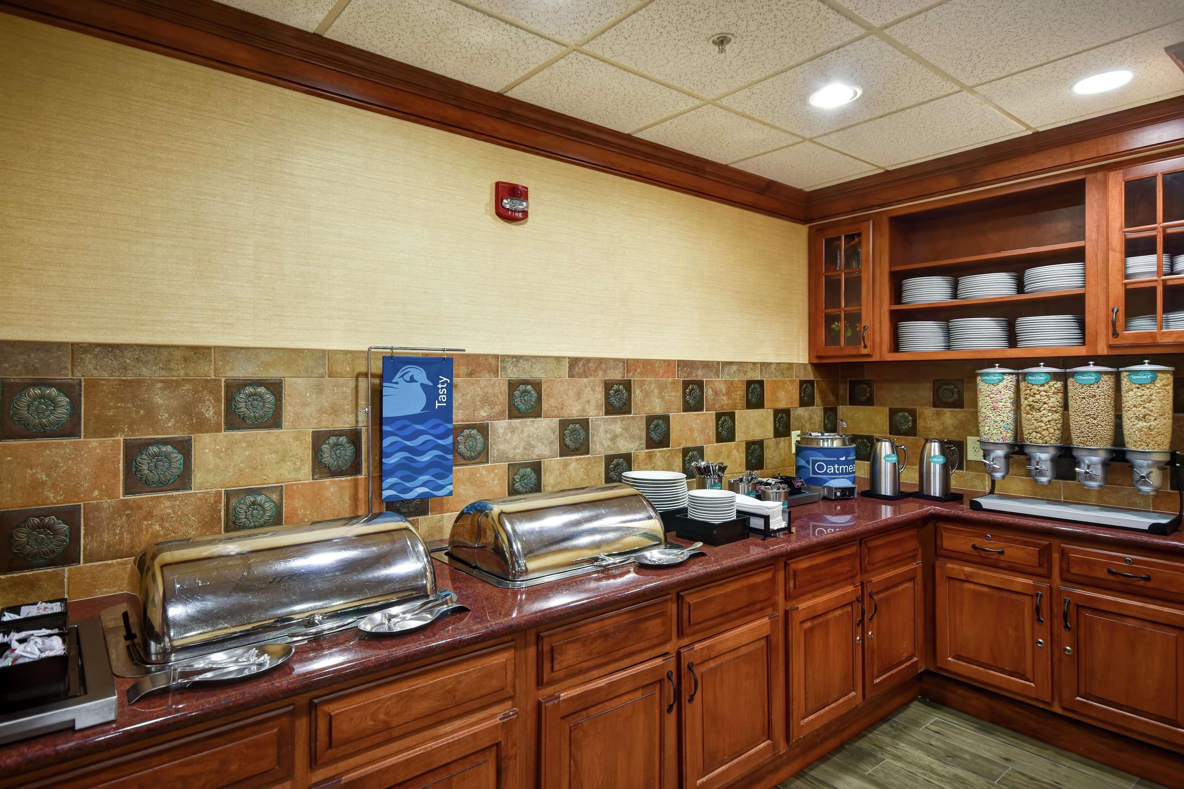 Homewood Suites By Hilton Lancaster Bagian luar foto