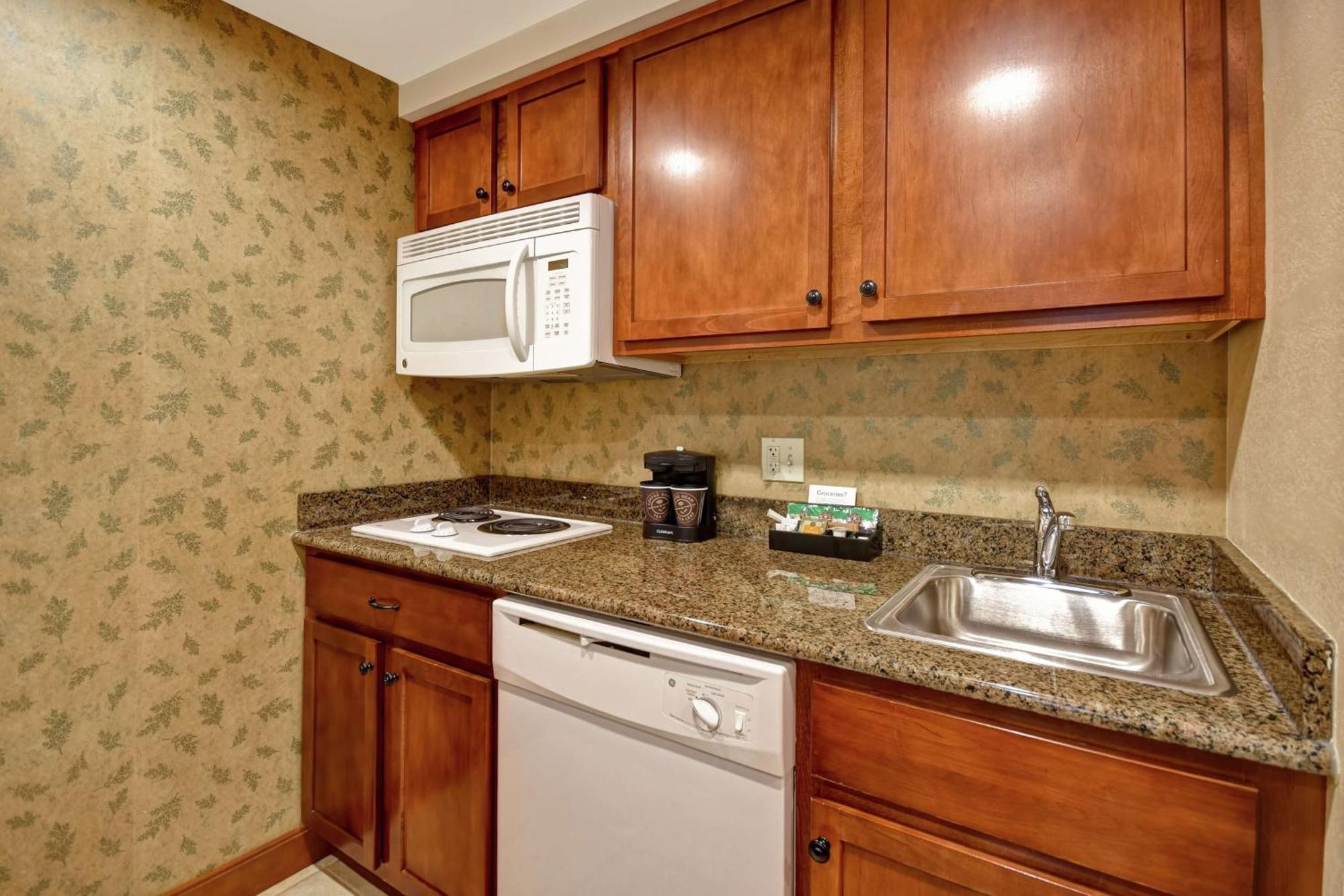 Homewood Suites By Hilton Lancaster Bagian luar foto
